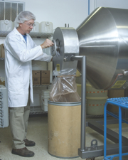 An important feature was 100% discharge upon completion of the mix cycle